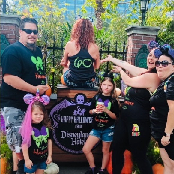 Like this listing to be notified when I go live🎊🥳🎊🥳 - Picture 5 of 12